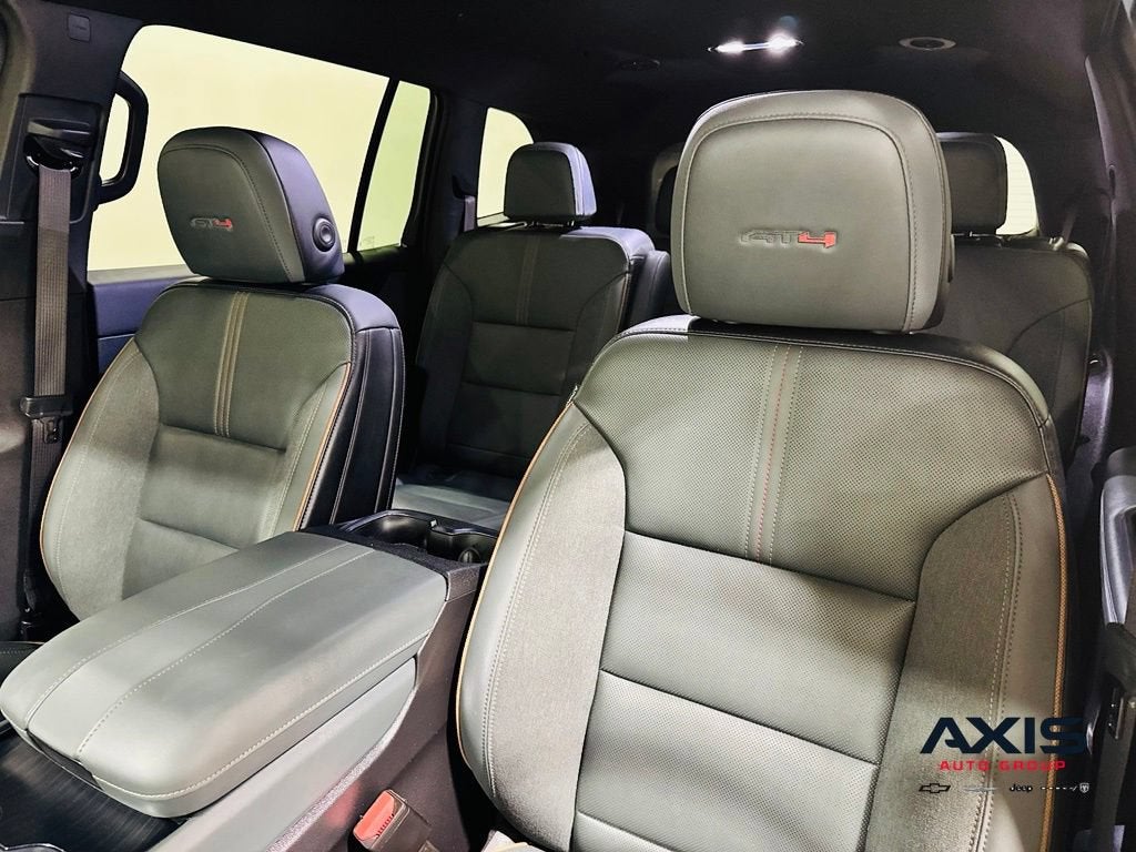 2024 GMC Acadia AT4
