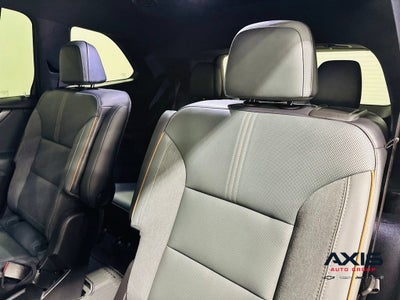 2024 GMC Acadia AT4