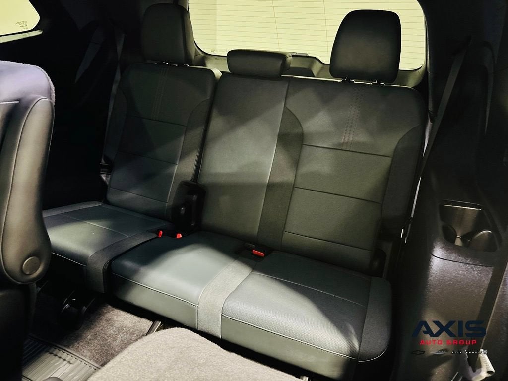 2024 GMC Acadia AT4