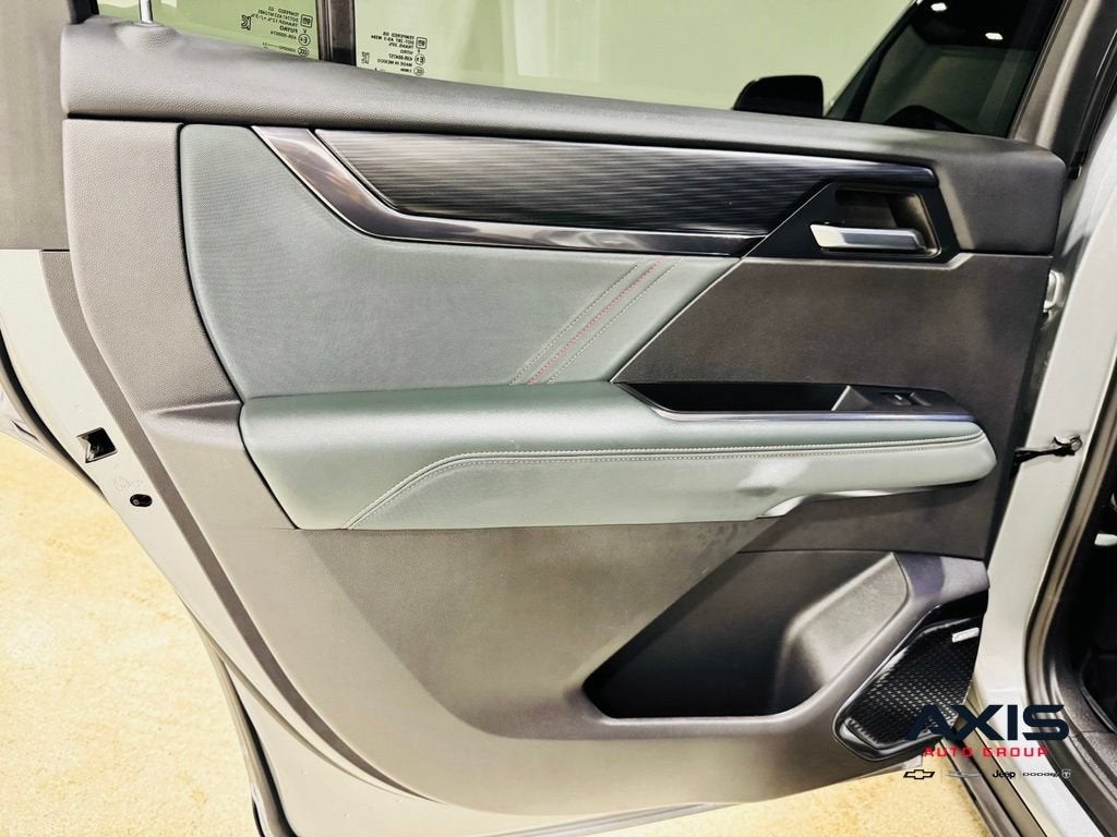 2024 GMC Acadia AT4