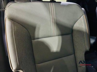 2024 GMC Acadia AT4