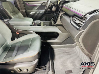 2024 GMC Acadia AT4