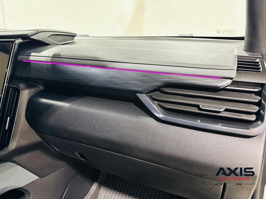 2024 GMC Acadia AT4