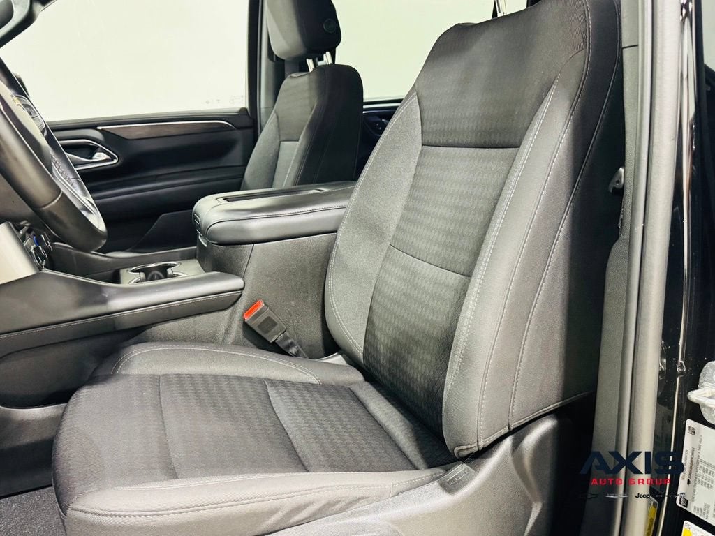 2023 Chevrolet Suburban LS