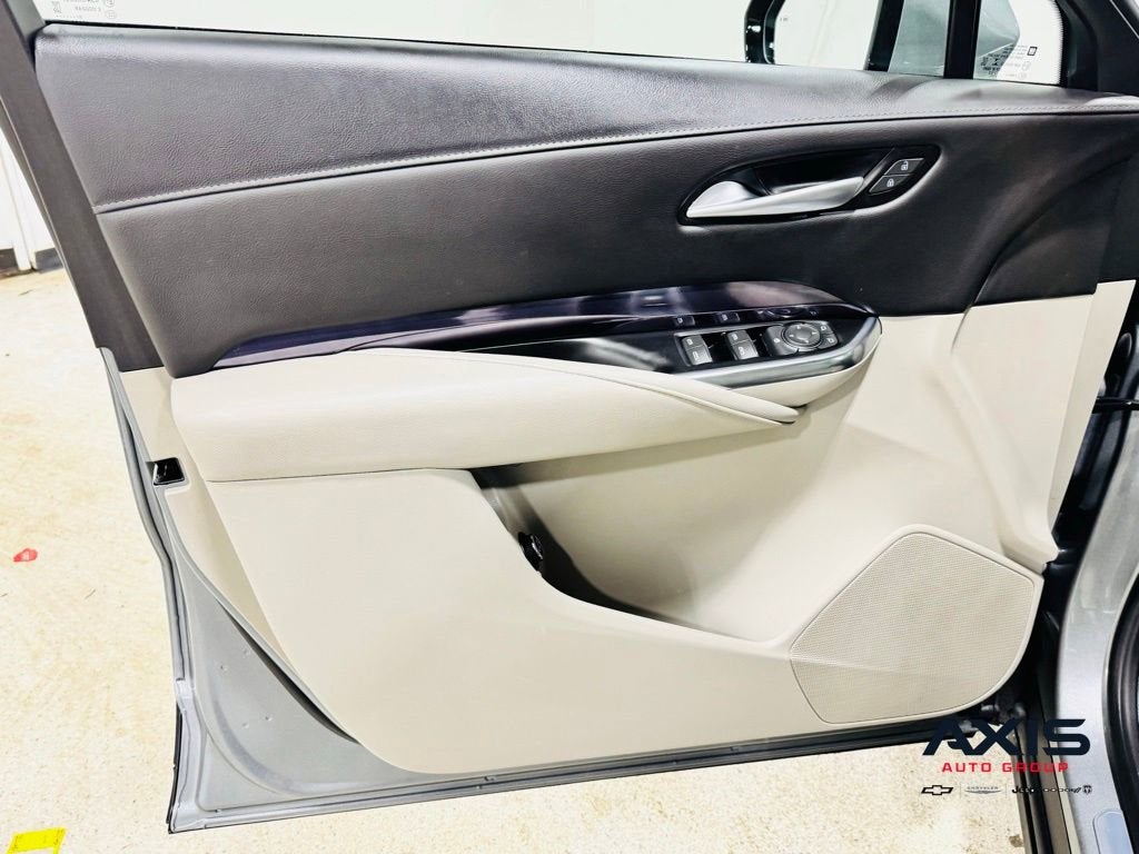 2023 Cadillac XT4 Luxury
