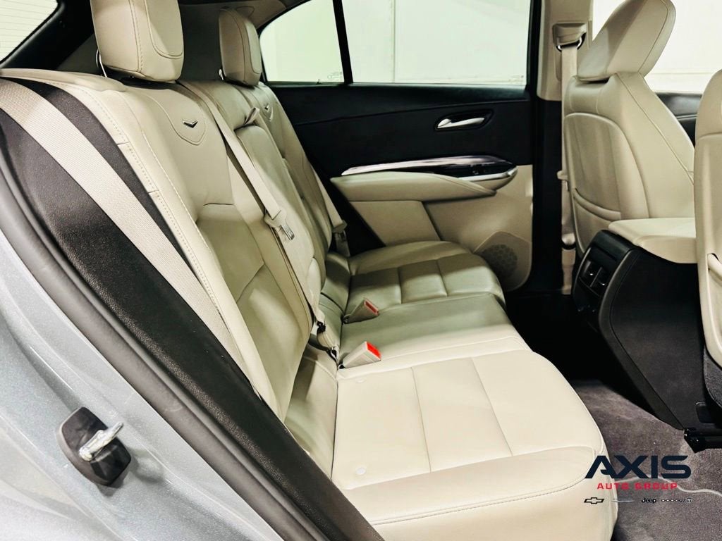 2023 Cadillac XT4 Luxury