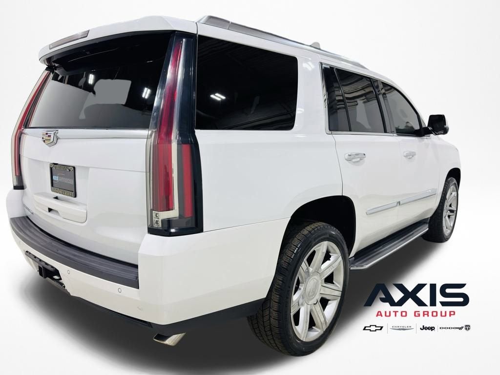 2016 Cadillac Escalade Luxury Collection