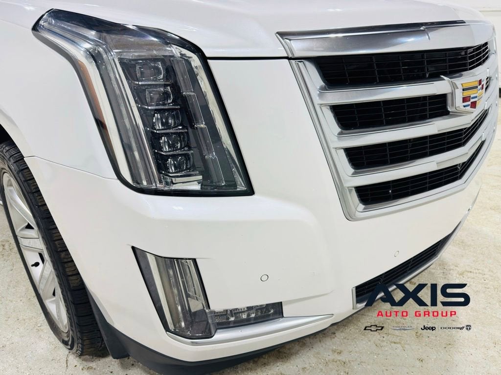 2016 Cadillac Escalade Luxury Collection