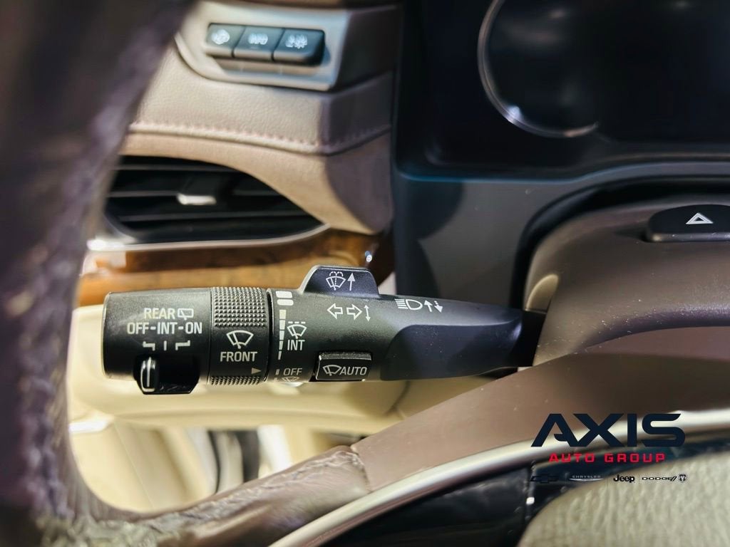 2016 Cadillac Escalade Luxury Collection