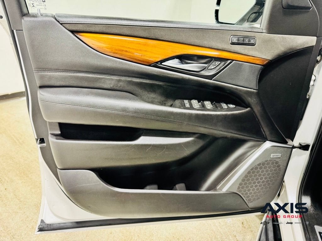 2019 Cadillac Escalade Luxury