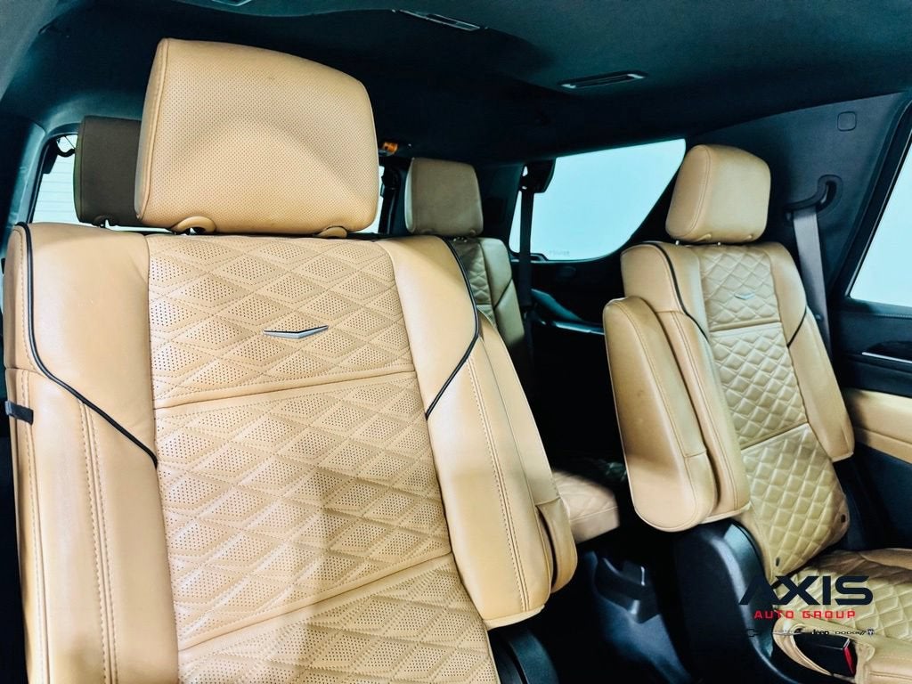 2023 Cadillac Escalade 4WD Sport