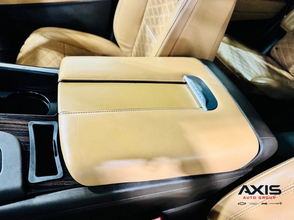 2023 Cadillac Escalade 4WD Sport