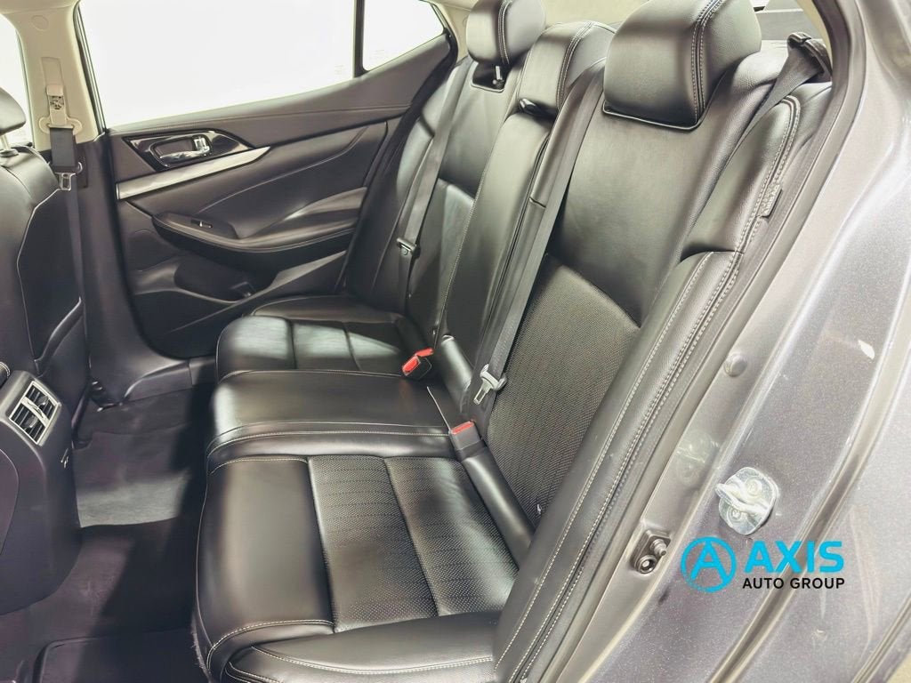 2023 Nissan Maxima SV