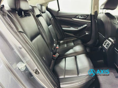 2023 Nissan Maxima SV