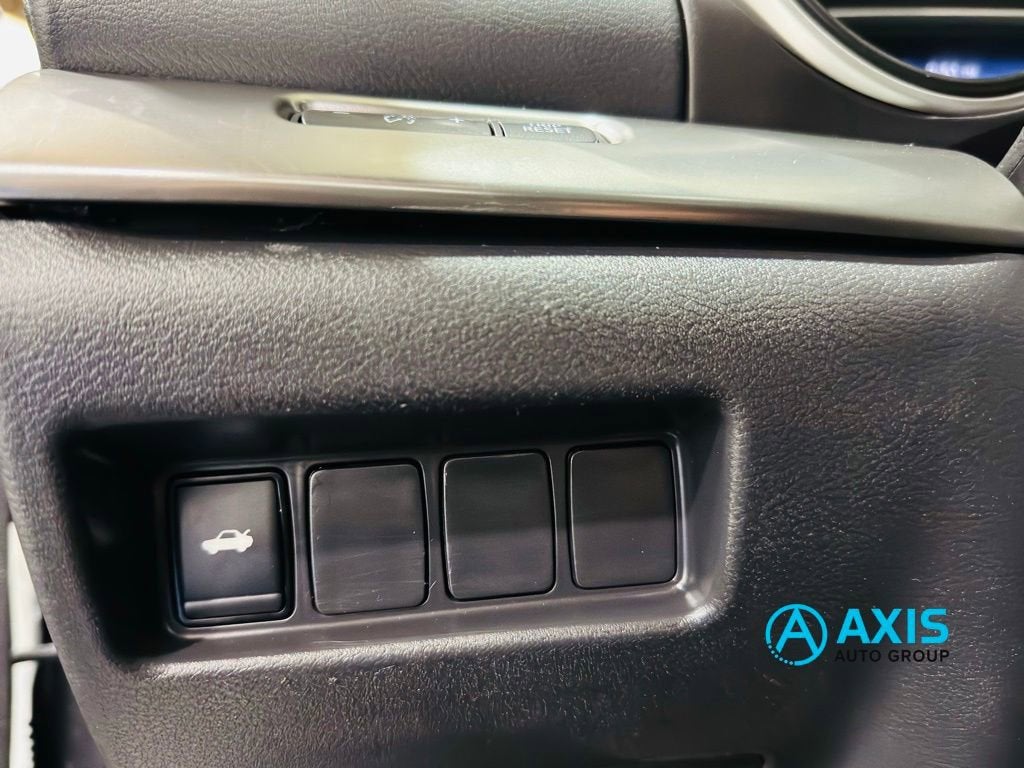 2023 Nissan Maxima SV