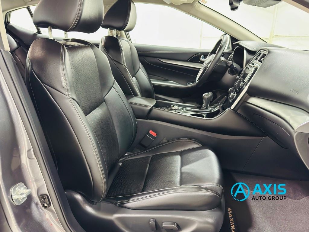 2023 Nissan Maxima SV