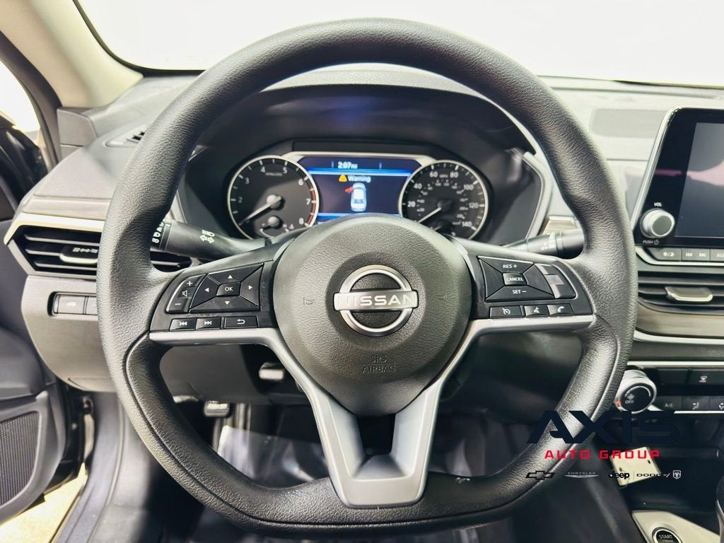 2025 Nissan Altima SV FWD
