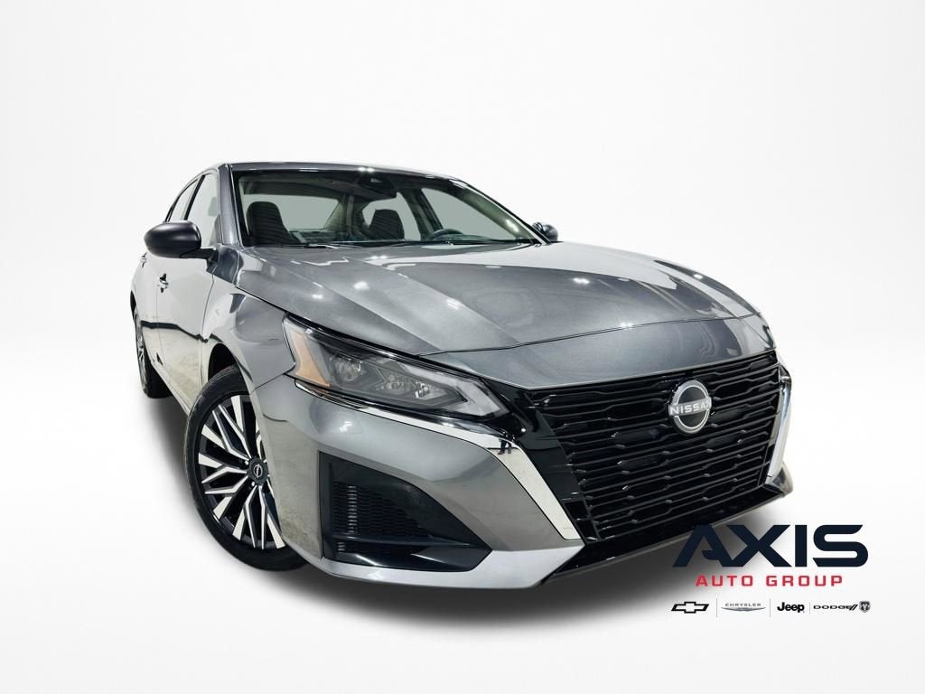 2025 Nissan Altima SV FWD