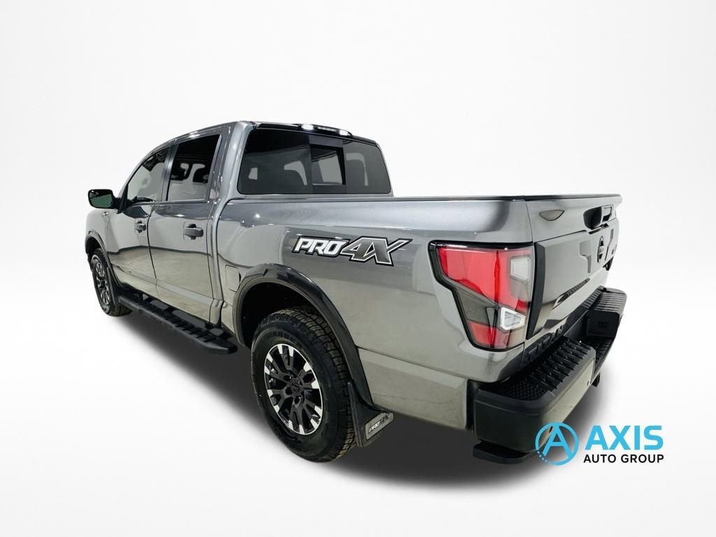 2021 Nissan TITAN Crew Cab PRO-4X 4x4