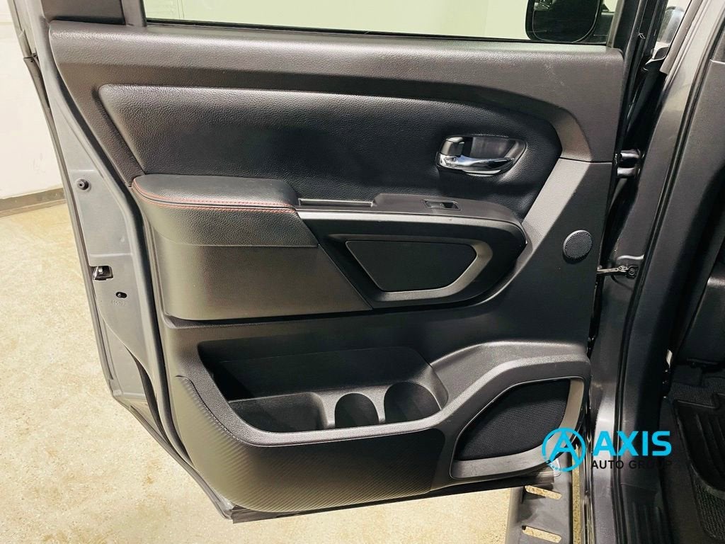 2021 Nissan TITAN Crew Cab PRO-4X 4x4