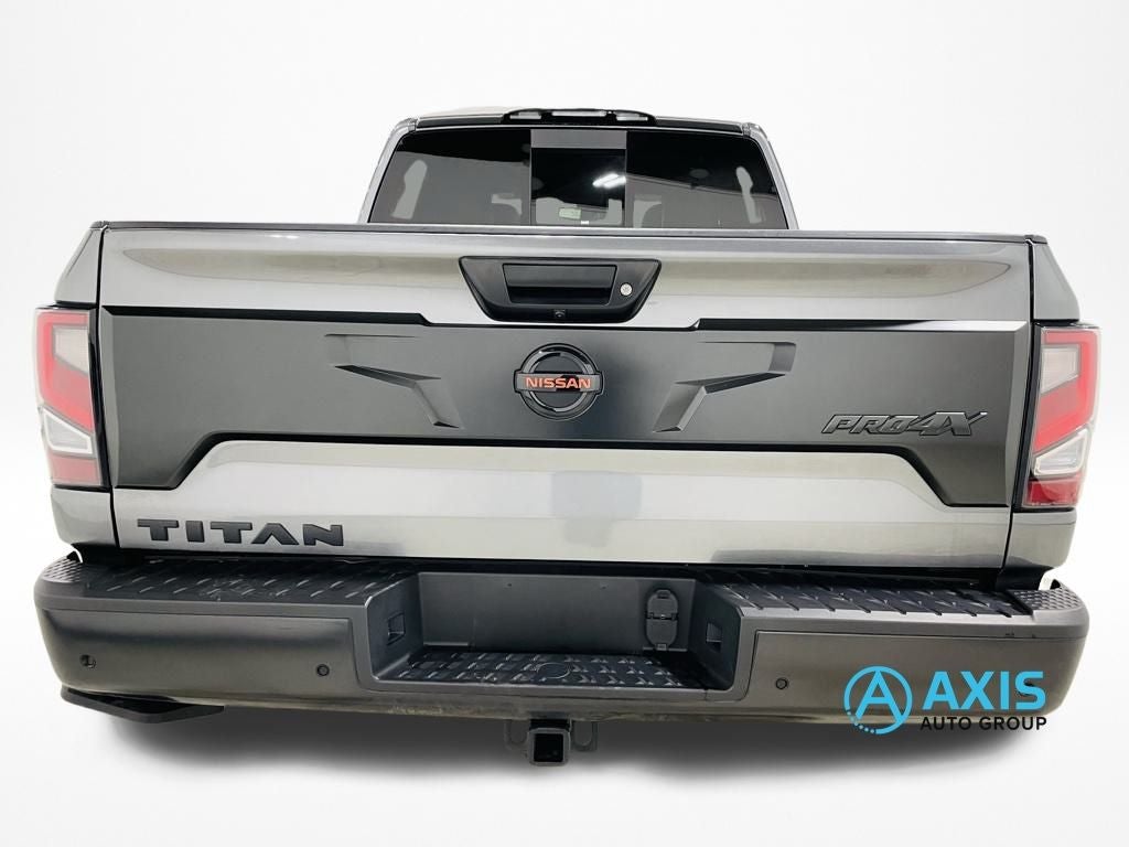 2021 Nissan TITAN Crew Cab PRO-4X 4x4