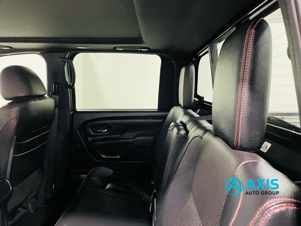 2021 Nissan TITAN Crew Cab PRO-4X 4x4