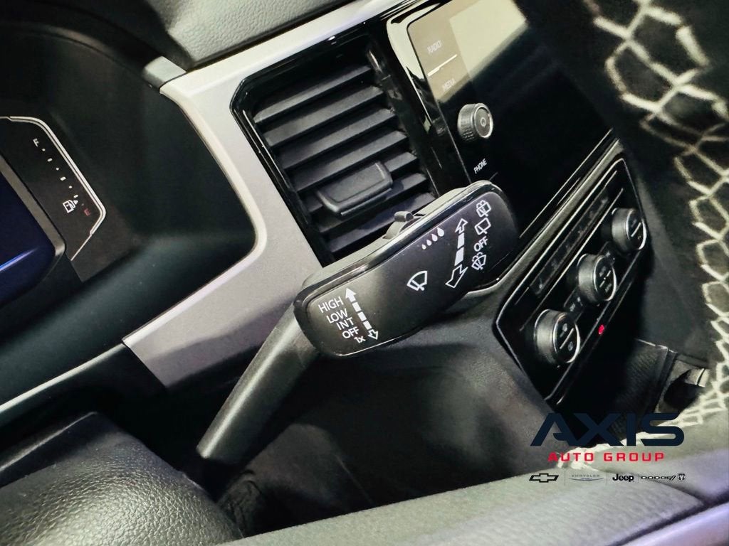 2023 Volkswagen Atlas Cross Sport 3.6L V6 SE w/Technology