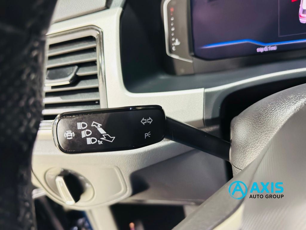 2020 Volkswagen Atlas Cross Sport 3.6L V6 SEL R-Line