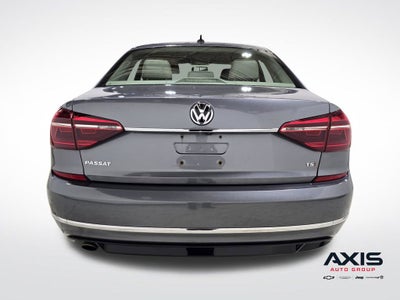 2017 Volkswagen Passat 1.8T R-Line
