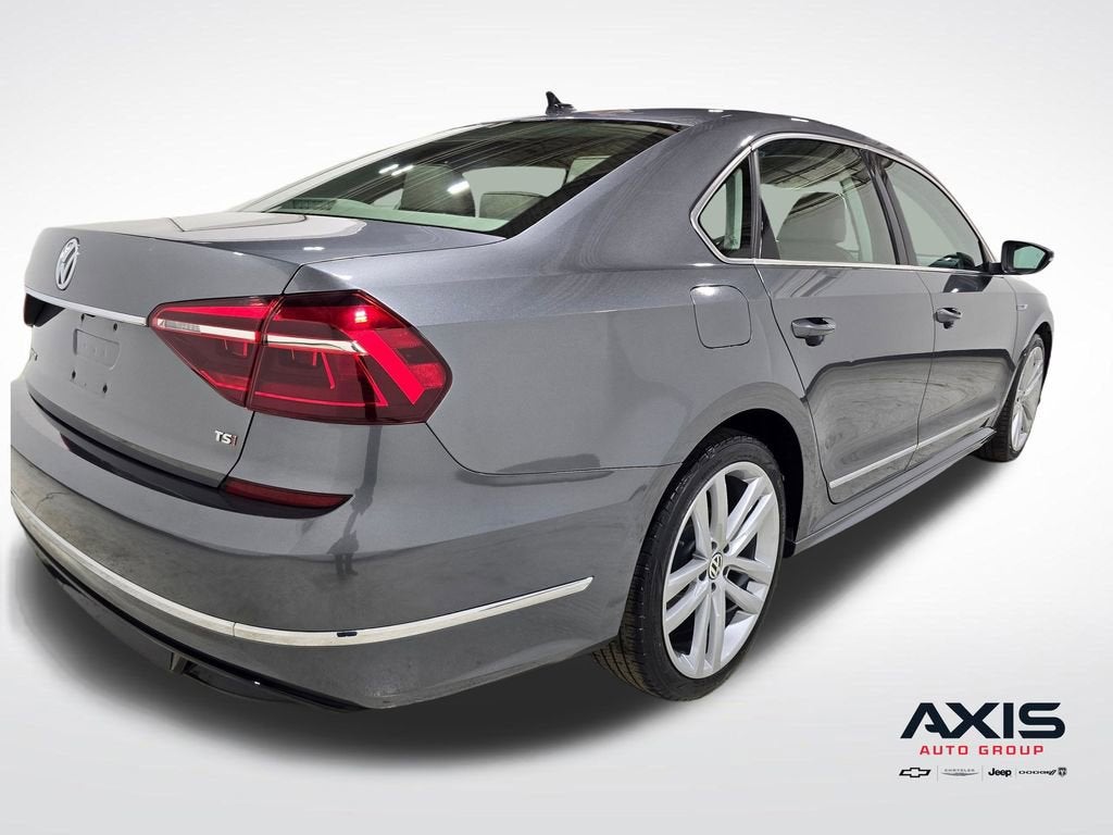 2017 Volkswagen Passat 1.8T R-Line