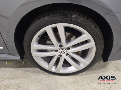 2017 Volkswagen Passat 1.8T R-Line