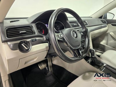 2017 Volkswagen Passat 1.8T R-Line