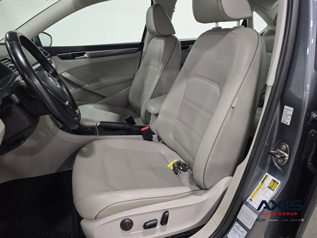 2017 Volkswagen Passat 1.8T R-Line
