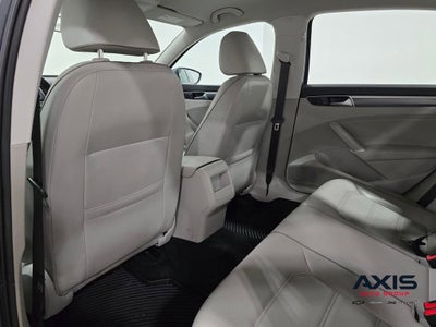 2017 Volkswagen Passat 1.8T R-Line