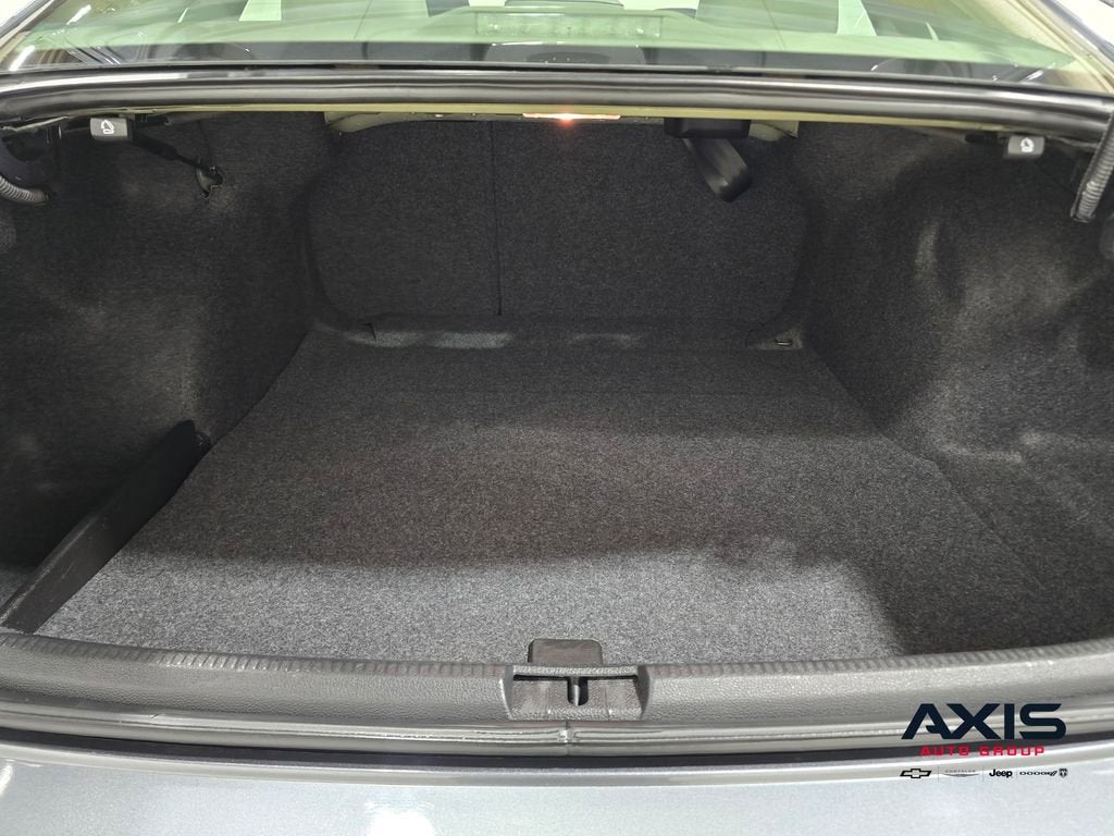 2017 Volkswagen Passat 1.8T R-Line