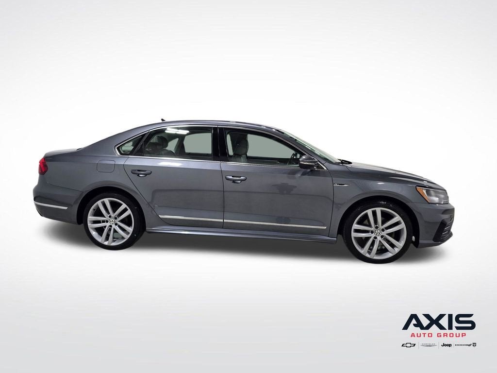 2017 Volkswagen Passat 1.8T R-Line