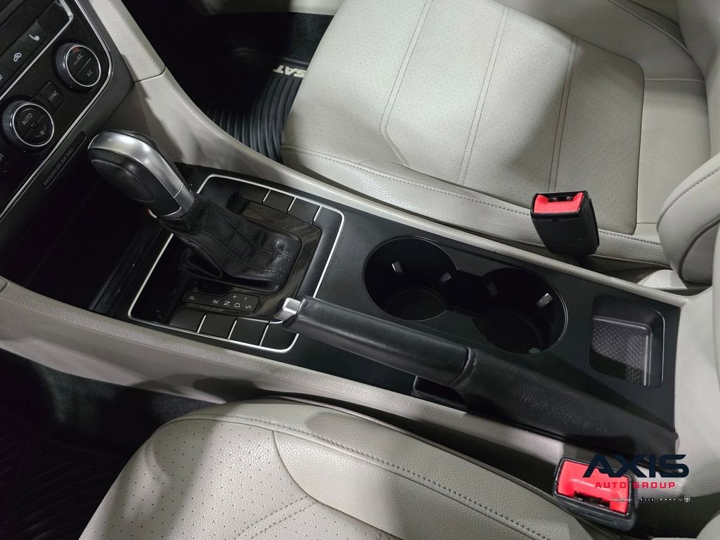 2017 Volkswagen Passat 1.8T R-Line