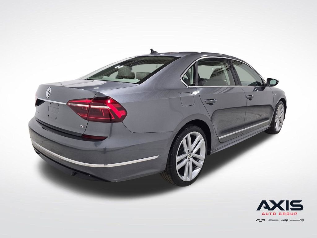 2017 Volkswagen Passat 1.8T R-Line