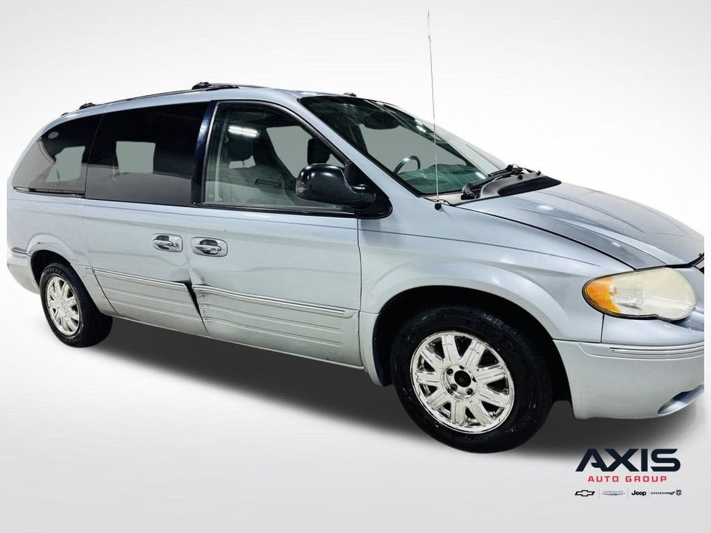 2006 Chrysler Town & Country LWB Limited