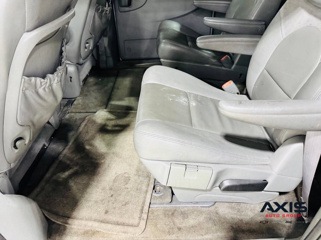 2006 Chrysler Town & Country LWB Limited