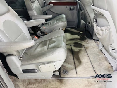 2006 Chrysler Town & Country LWB Limited