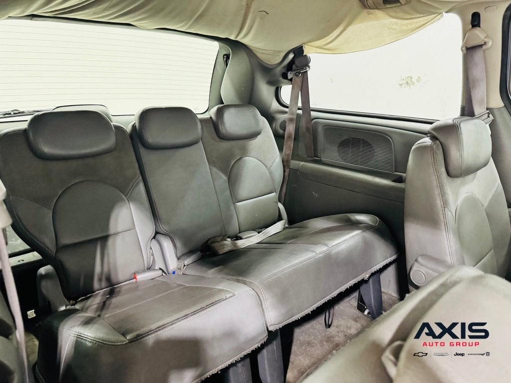 2006 Chrysler Town & Country LWB Limited
