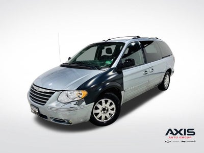 2006 Chrysler Town & Country LWB Limited