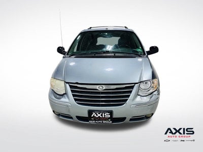 2006 Chrysler Town & Country LWB Limited