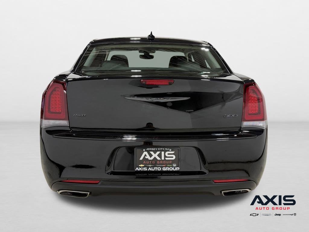2023 Chrysler 300 Touring AWD