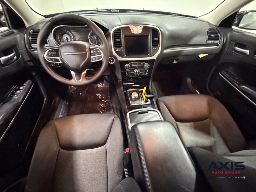 2023 Chrysler 300 Touring AWD
