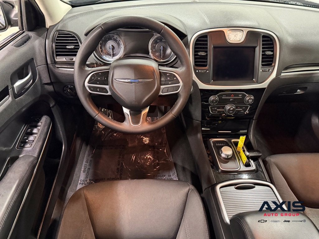 2023 Chrysler 300 Touring AWD
