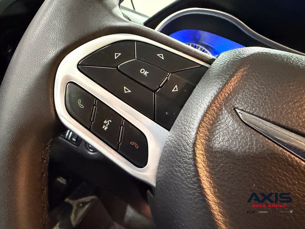 2023 Chrysler 300 Touring AWD