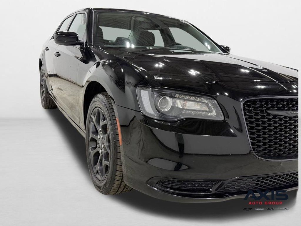2023 Chrysler 300 Touring AWD