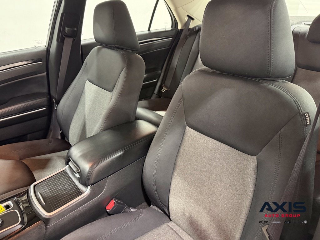 2023 Chrysler 300 Touring AWD